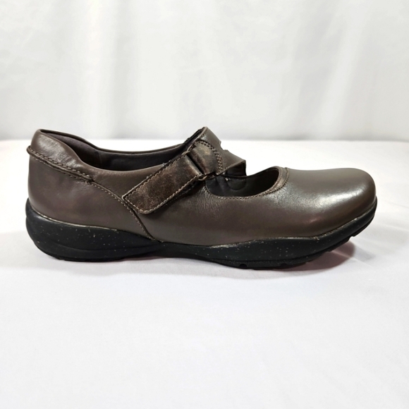 Collection by Clarks Roseville Jane Flats Womens Dark Grey Leather SZ 8.5M - Picture 1 of 7